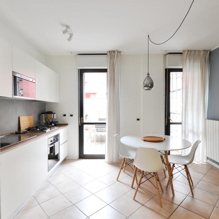 GuestHost - CASA CRI&ELI trilo x5 con terrazzo - Appartamento con 2 Camere da Letto - 4