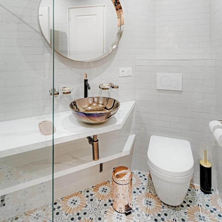 Miss Marguerite Suite - One-Bedroom Apartment - 16