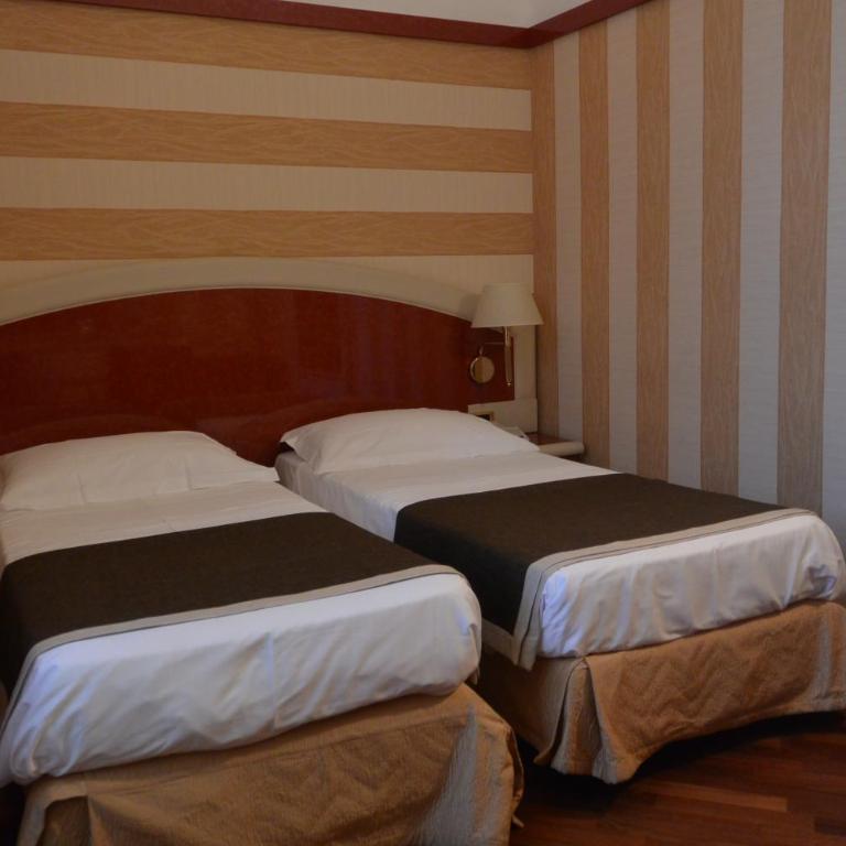 Hotel Metrò - Camera Tripla - 2