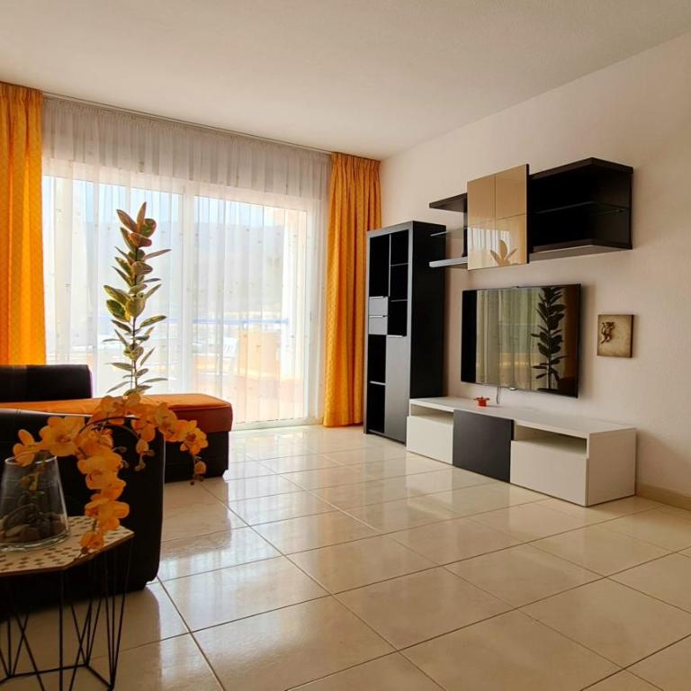 Cozy 2 Bedroom Apartment in Costa Adeje - Apartamento de 2 dormitorios - 12