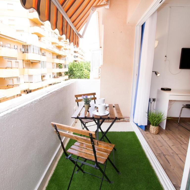 Cosy Apartment Close to Sea, WiFi, Air Cond - Apartamento con balcón - 4