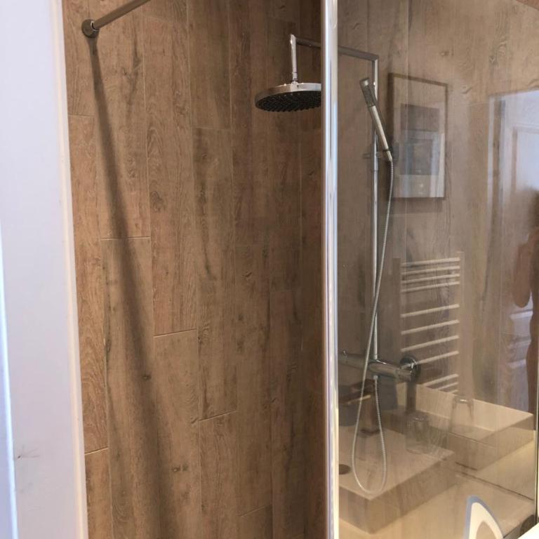 studio avec terrasse et jardin à 3 minutes à pied de la plage - Casa con 1 dormitorio - 5