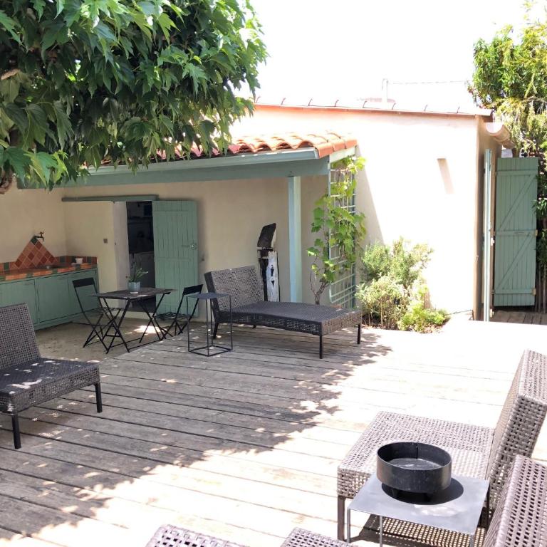 studio avec terrasse et jardin à 3 minutes à pied de la plage - Casa con 1 dormitorio - 9