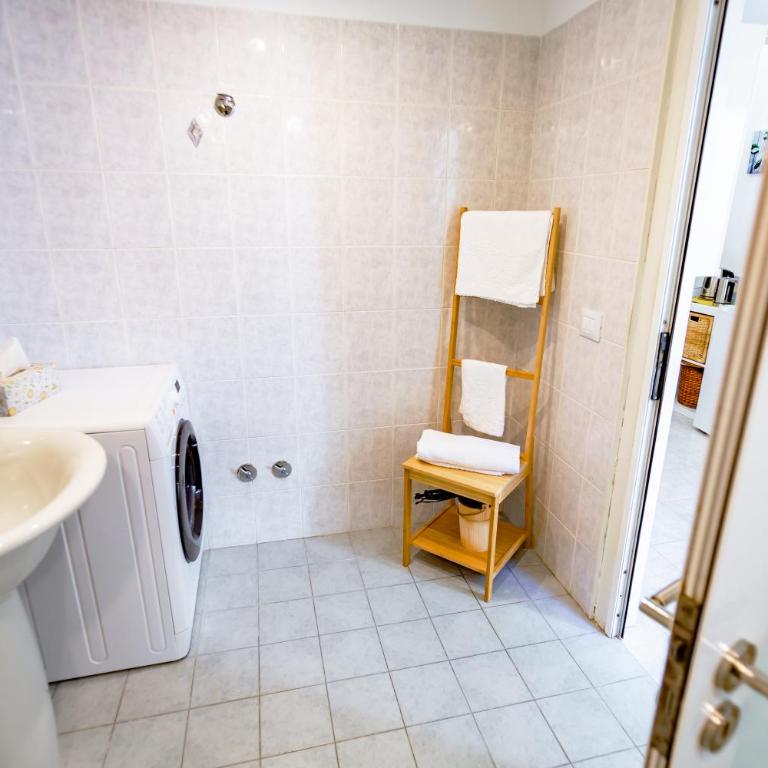 Antonella home b&b - Appartamento con 2 Camere da Letto - 56