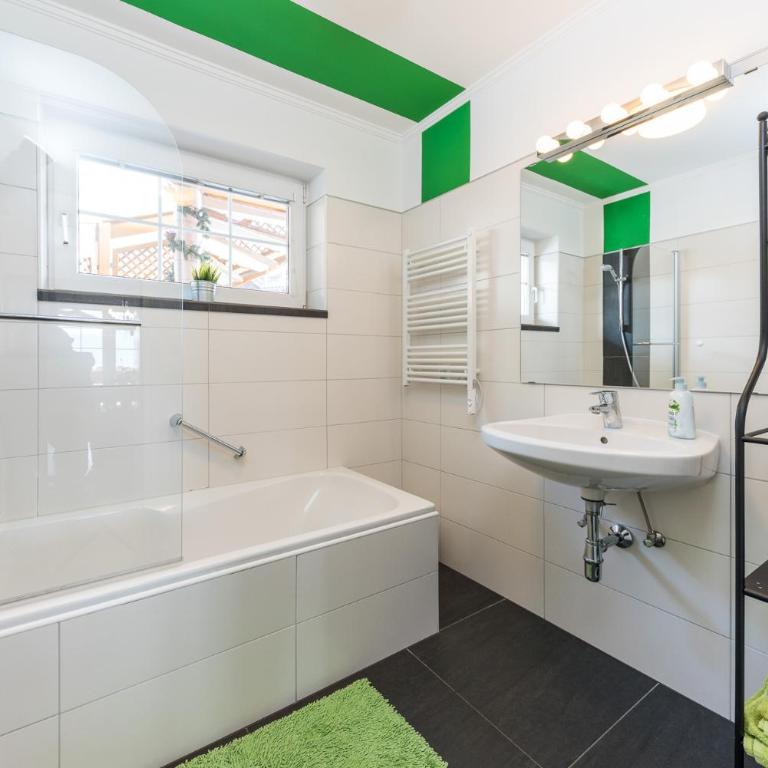 Seefels Appartements - Apartment - 9