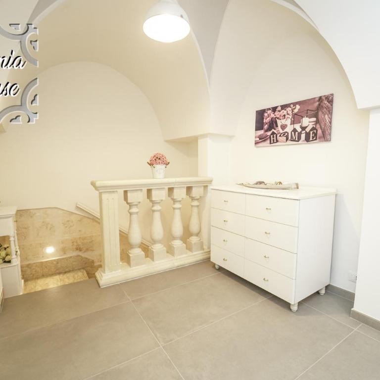 EUGENIA HOUSE - One-Bedroom House - 10