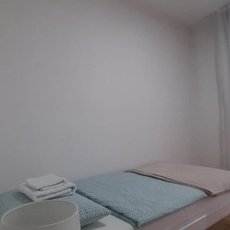 IKA-M - Three-Bedroom Apartment - 11