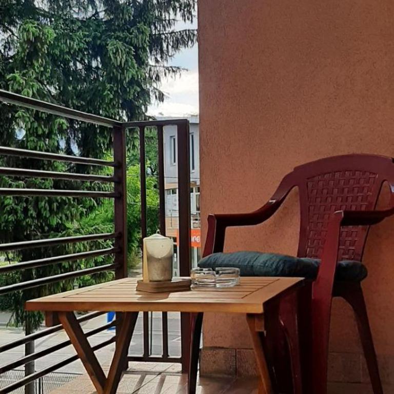 IKA-M - Three-Bedroom Apartment - 12