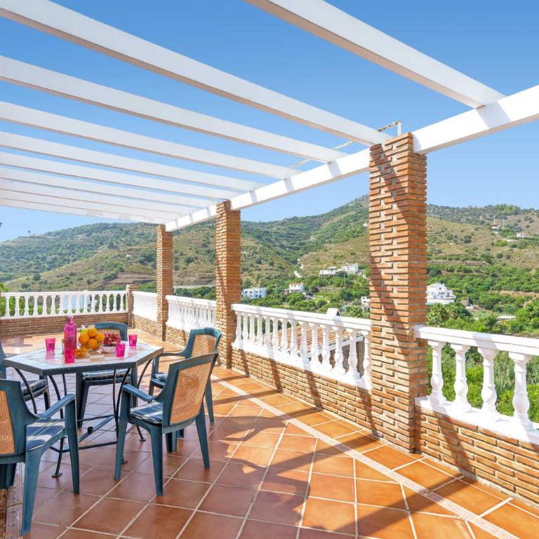 Villa Hacilla by Villa Plus - Villa - 4