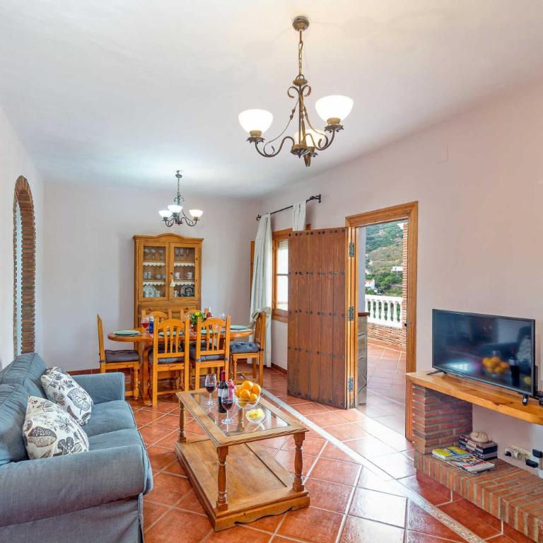 Villa Hacilla by Villa Plus - Villa - 5