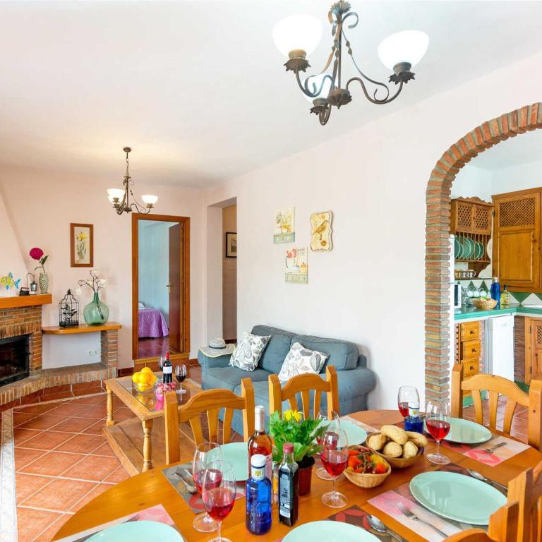 Villa Hacilla by Villa Plus - Villa - 10