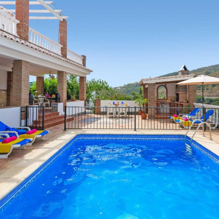 Villa Hacilla by Villa Plus - Villa - 12