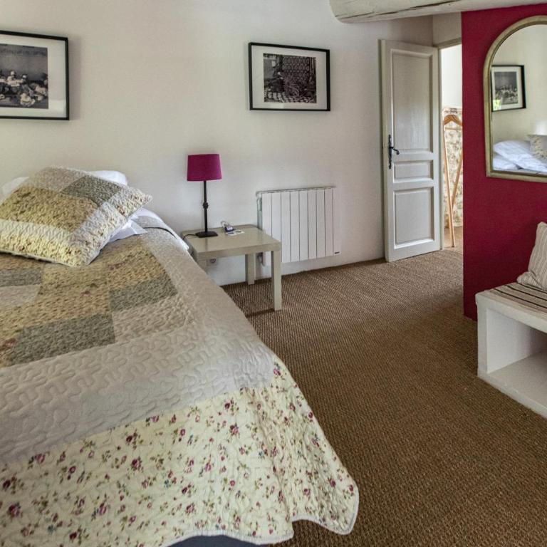Le Prieuré La Madelène - Chambre Double - Vue sur Piscine - 6
