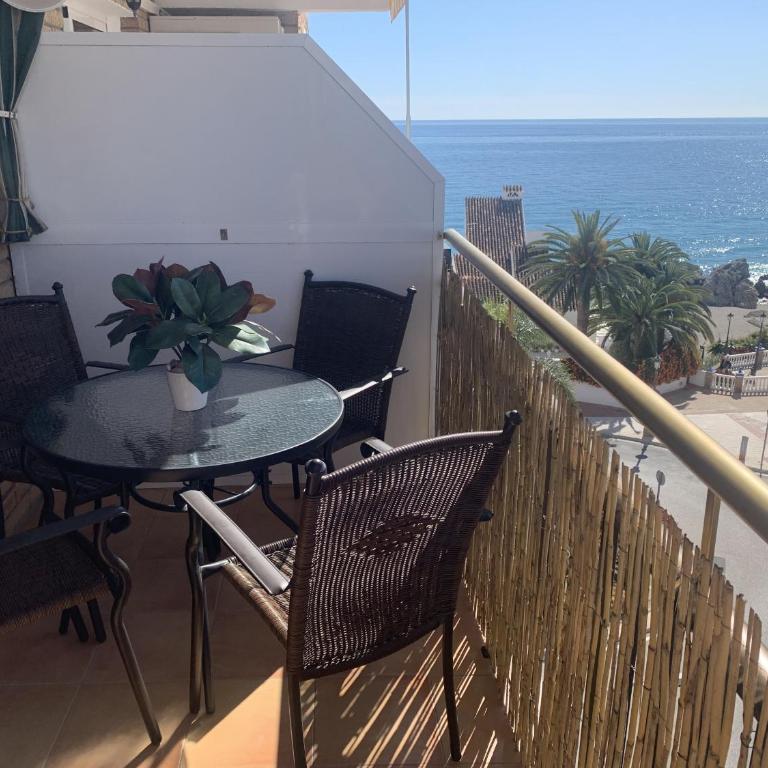 AP370 - Bahia - Apartamento de 2 dormitorios - 1