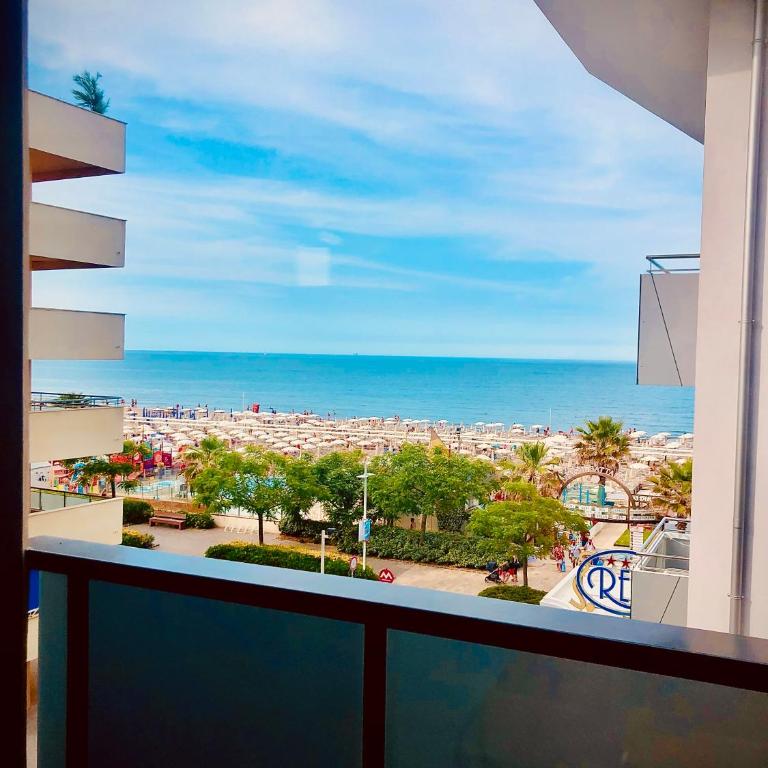Hotel Majorca sul Mare in centro a Riccione con Area Fitness - Superior Double or Twin Room with Sea View - 9
