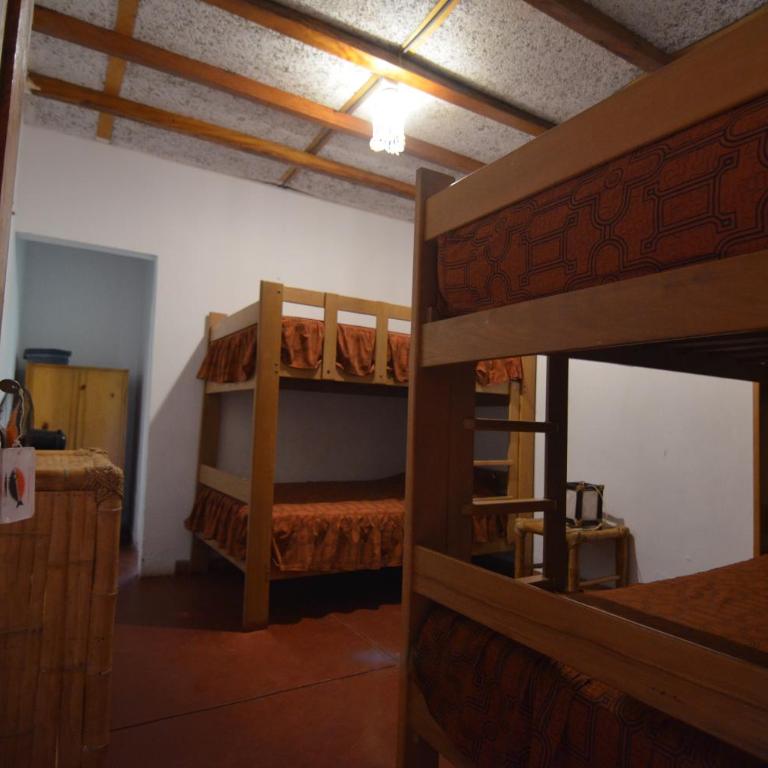Mamaqocha - Quadruple Room with Private Bathroom - 5
