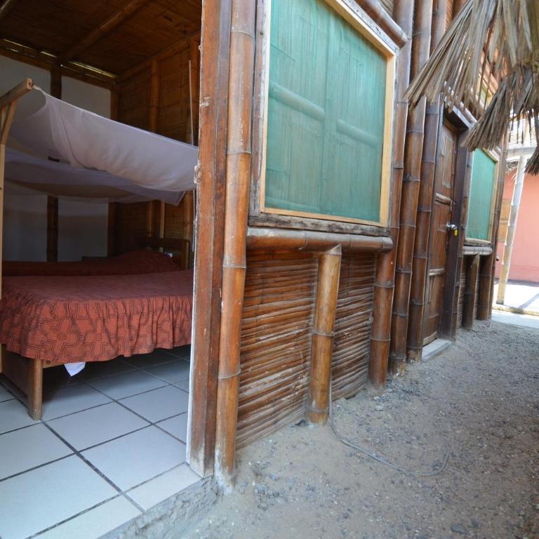 Mamaqocha - Twin Room with Private Bathroom - 8