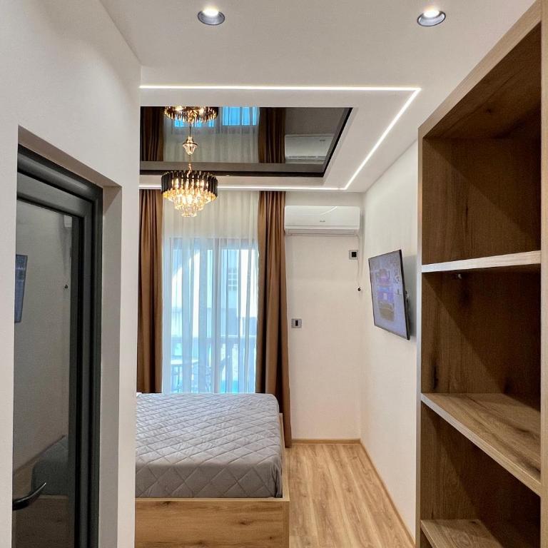 Blue Star Apartments - Deluxe Double Room - 4