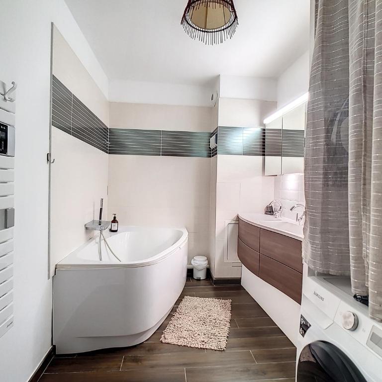 Duplex T3 Moderne au Metro - Clim & Parking Privé - Appartement 2 Chambres - 15