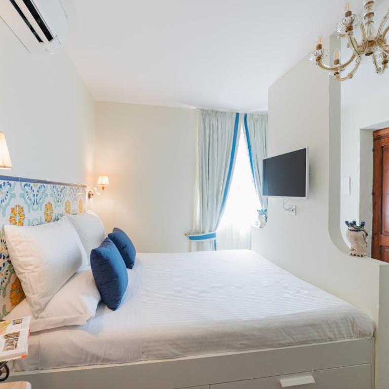 Ottaviano Suite - Elegante attico vista Mare - One-Bedroom Apartment - 14