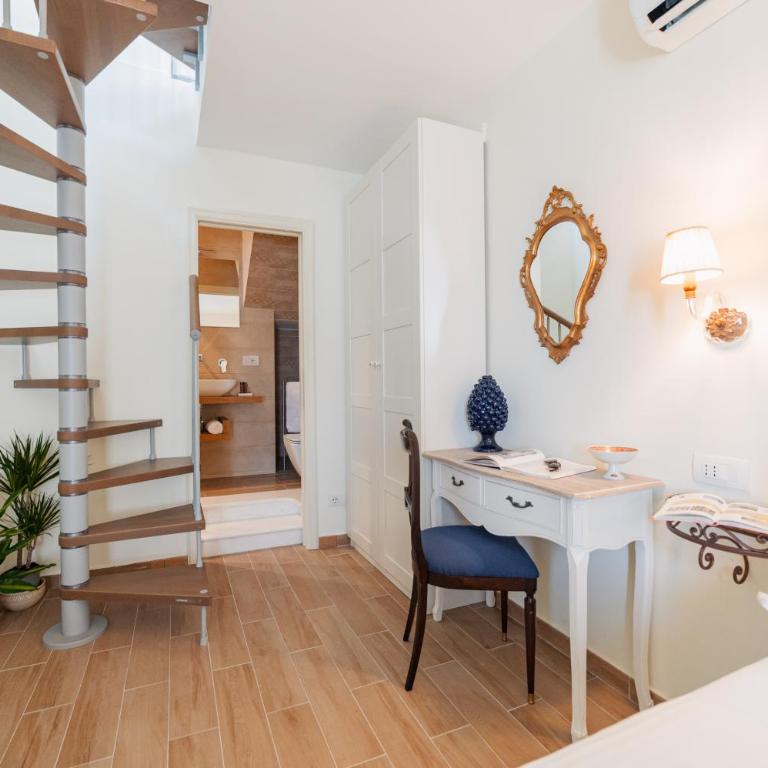 Ottaviano Suite - Elegante attico vista Mare - One-Bedroom Apartment - 8