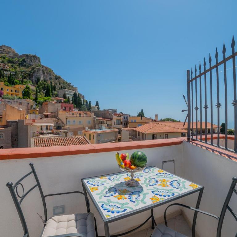 Ottaviano Suite - Elegante attico vista Mare - One-Bedroom Apartment - 7