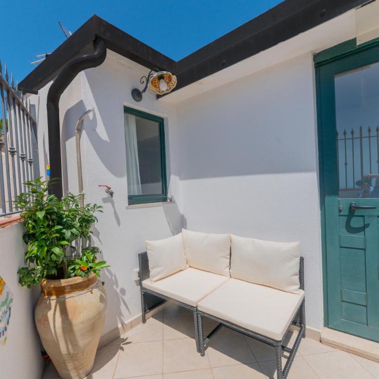 Ottaviano Suite - Elegante attico vista Mare - One-Bedroom Apartment - 23