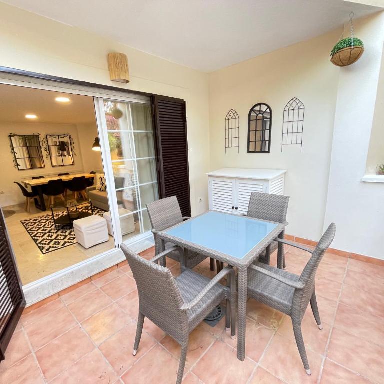 Marbella Pleasant Duplex by Elviria Las dunas beach - Two-Bedroom Apartment - 21