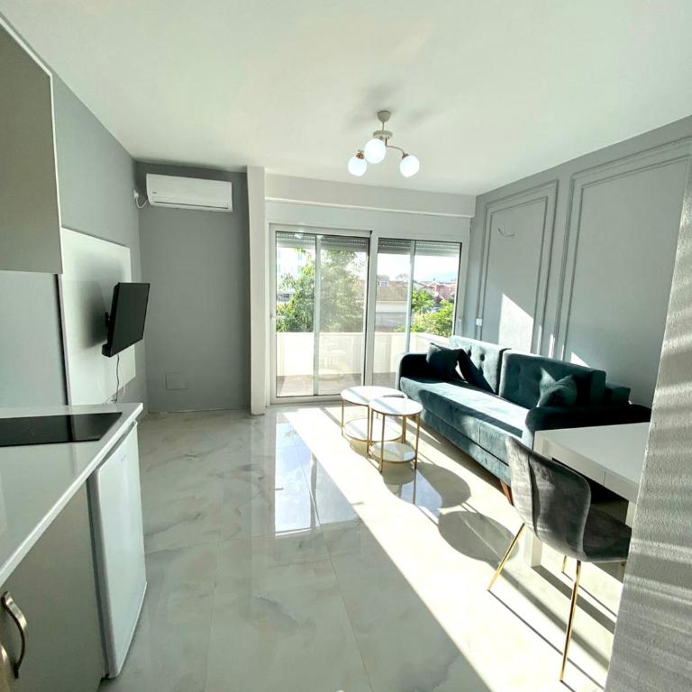 Etna Apartments - Deluxe Apartment - 17