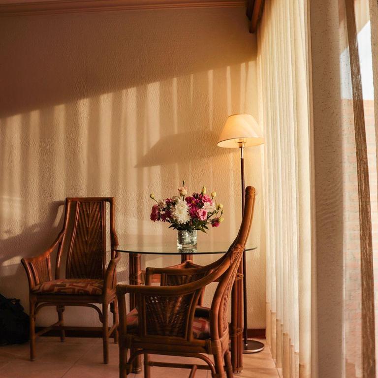 Hotel Los Parrales - Habitación Doble Estándar con 2 camas grandes - 7