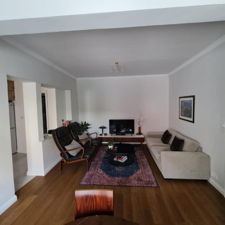 Apartments GB - Two-Bedroom Apartment - 8