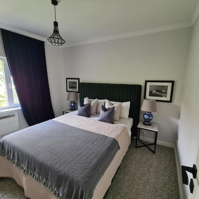 Apartments GB - Two-Bedroom Apartment - 1