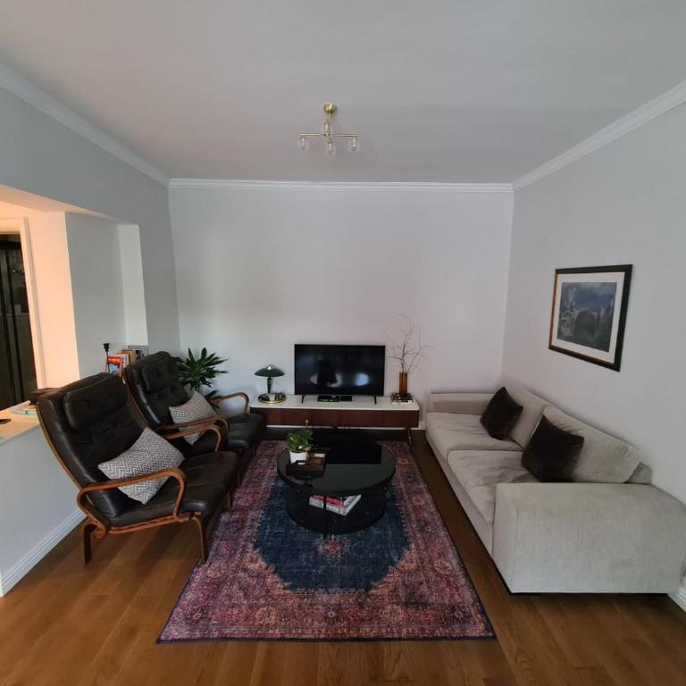 Apartments GB - Two-Bedroom Apartment - 27
