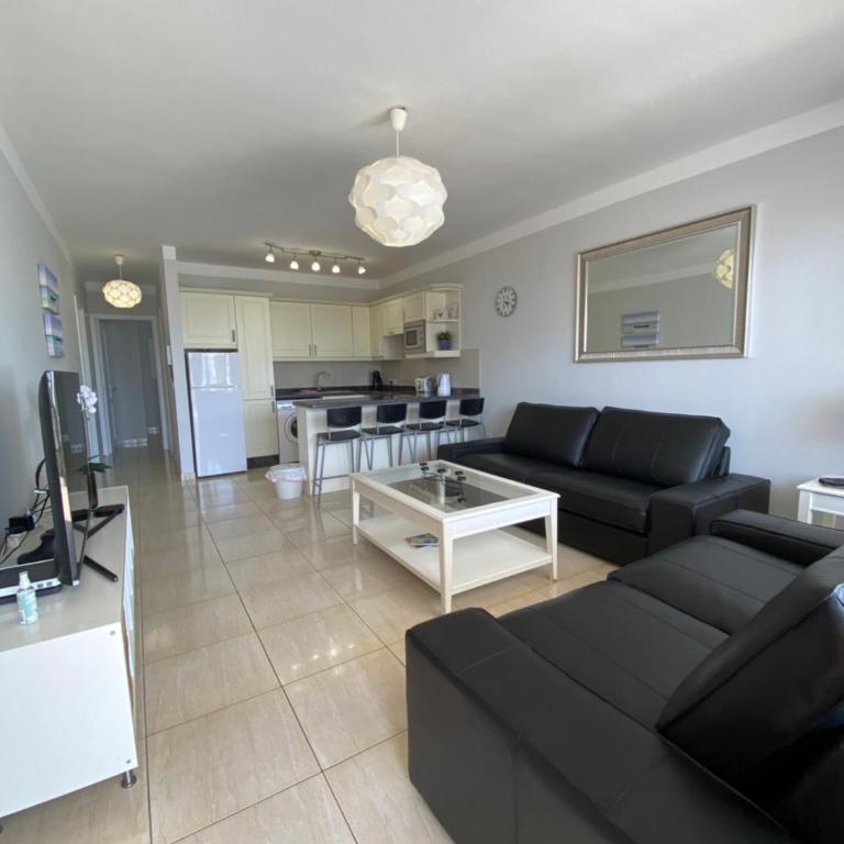 Miramar - Two-Bedroom Apartment - 3