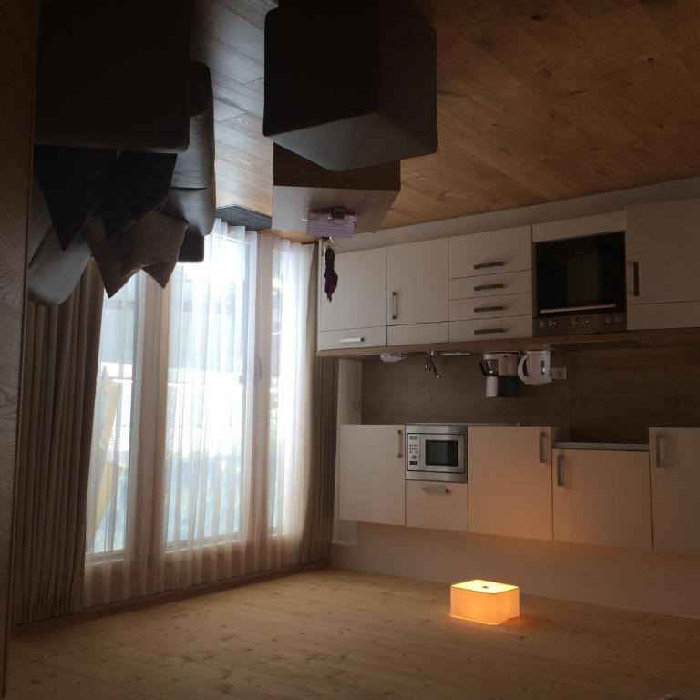Berglife Appartements - Apartment mit 3 Schlafzimmern und Balkon - 3