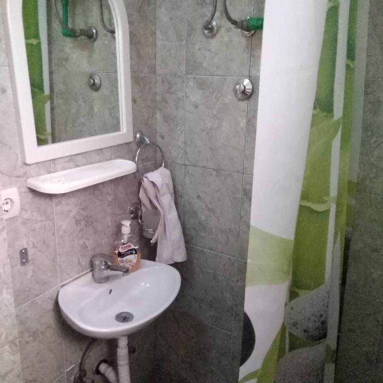 Vito Apartments Sutomore - Dvokrevetna Soba sa Zasebnim Krevetima i Pogledom na More - 2