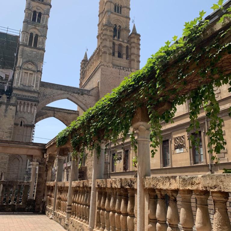 La Loggia dei Re - Appartamento con 2 Camere da Letto - 85