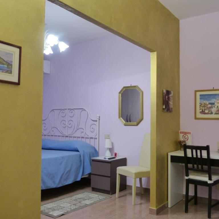 Elisir b&b - Camera Matrimoniale con Bagno Privato Esterno - 2