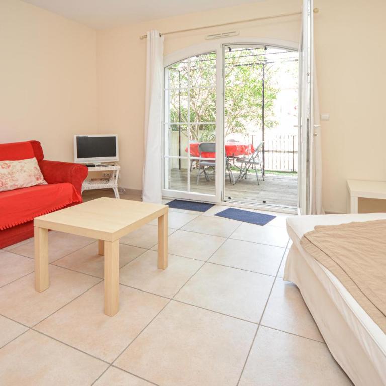 Lovely Home In Aigues-Mortes With House Sea View - Ferienhaus mit 2 Schlafzimmern - 3