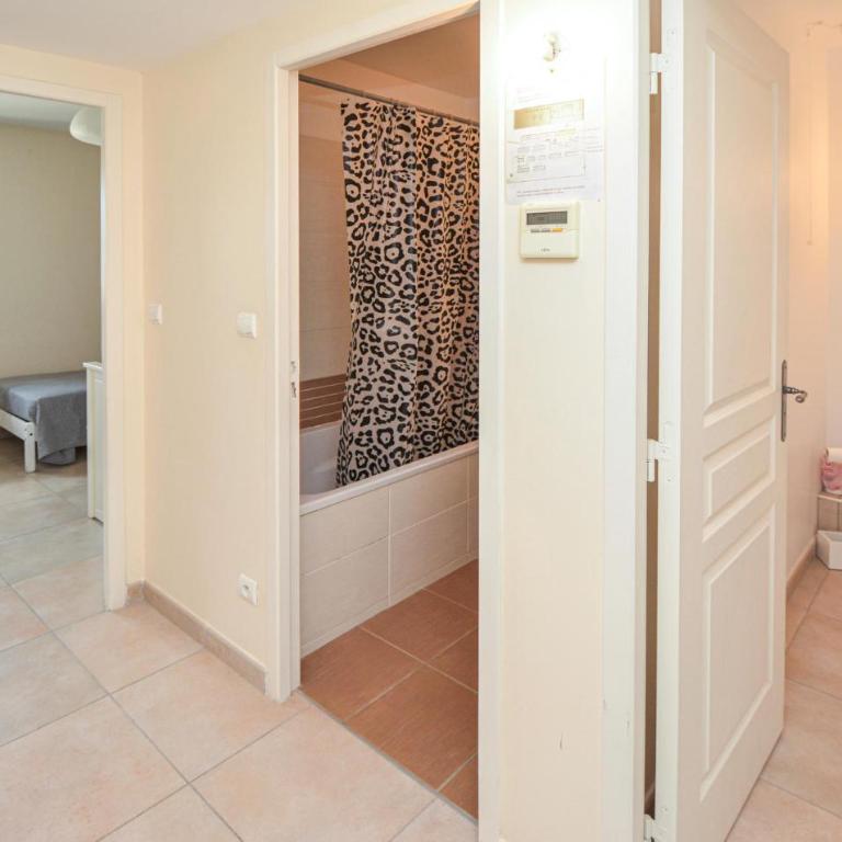 Lovely Home In Aigues-Mortes With House Sea View - Ferienhaus mit 2 Schlafzimmern - 15