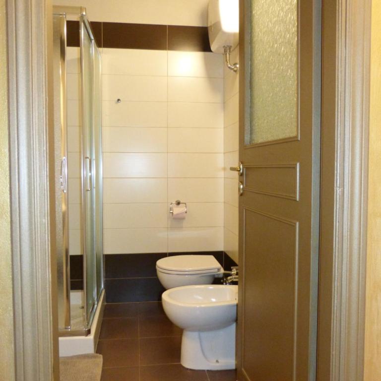 Elisir b&b - Camera Matrimoniale con Bagno Privato Esterno - 7