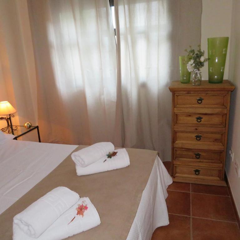 ALOJAMIENTO YOLANDA CAZORLA - Two-Bedroom House - 37
