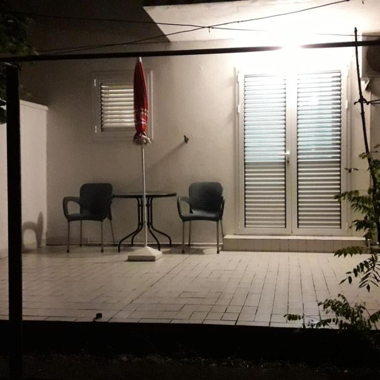Studio near the airport Tivat - Studio with Terrace - 1