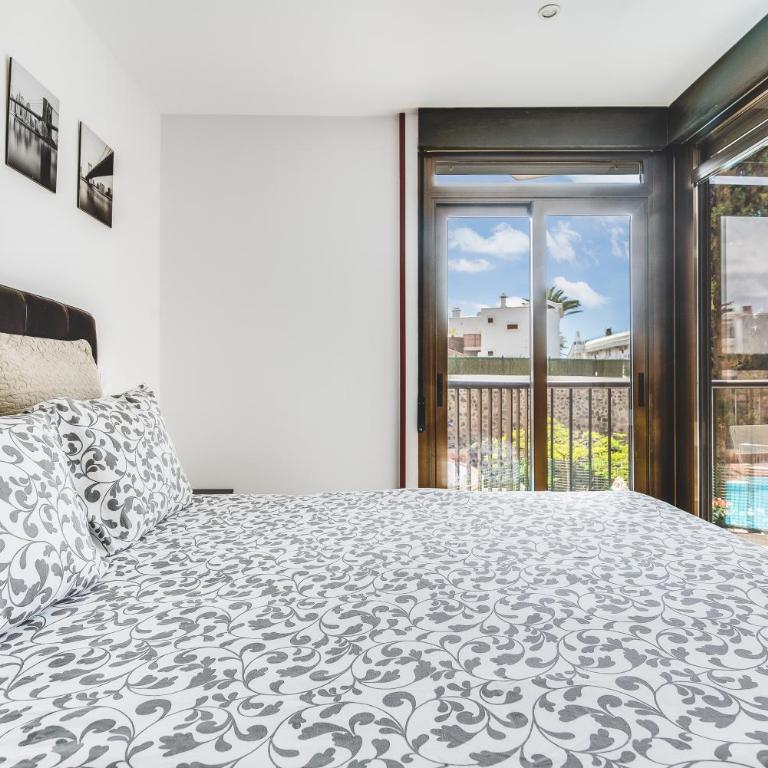 Home2Book Cozy Apartment Playa del Inglés, Pool - Two-Bedroom Apartment - 10