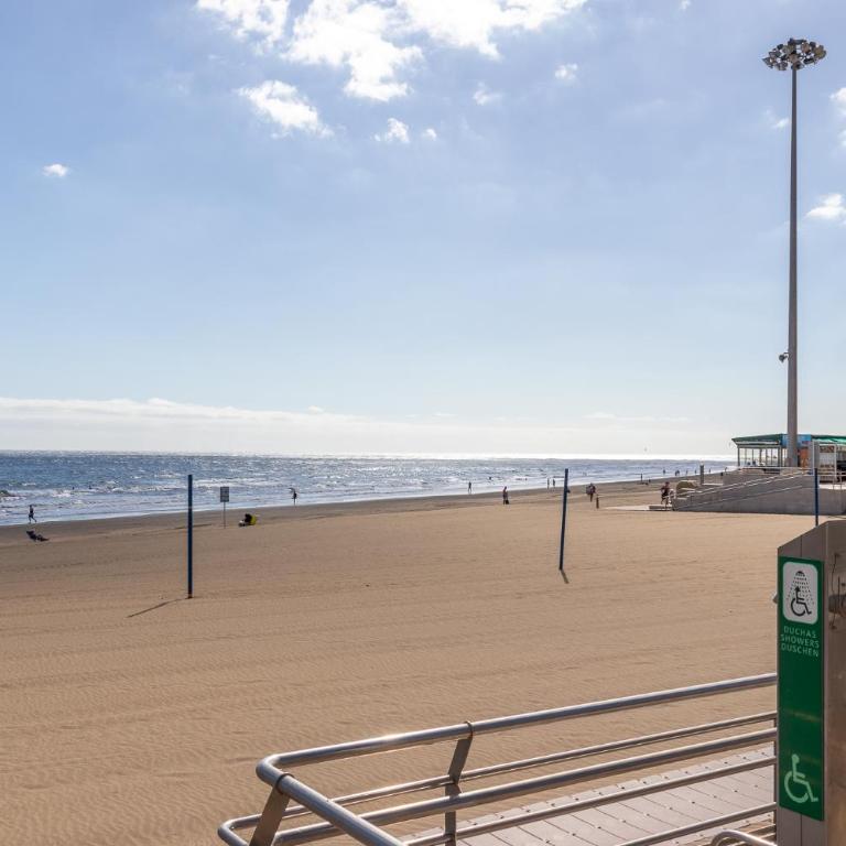 Home2Book Cozy Apartment Playa del Inglés, Pool - Two-Bedroom Apartment - 25