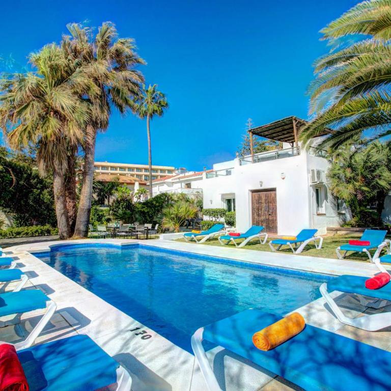 Villa Cala Beach by Villa Plus - Villa - 3