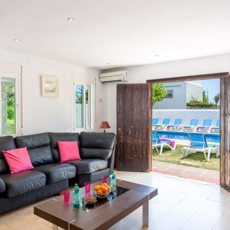 Villa Cala Beach by Villa Plus - Villa - 19