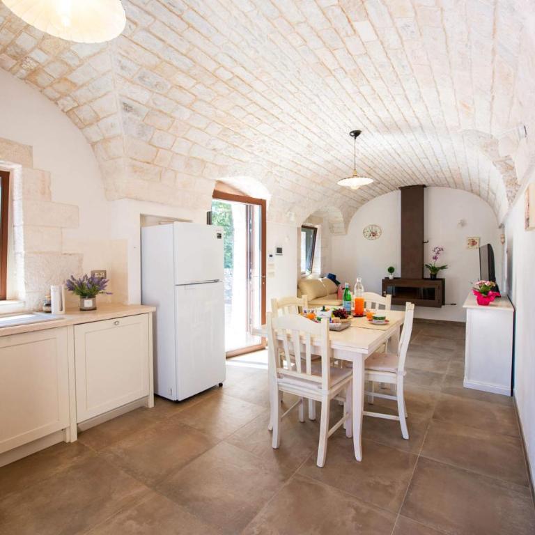 Villa Trullo Tesoro by Villa Plus - Villa - 4