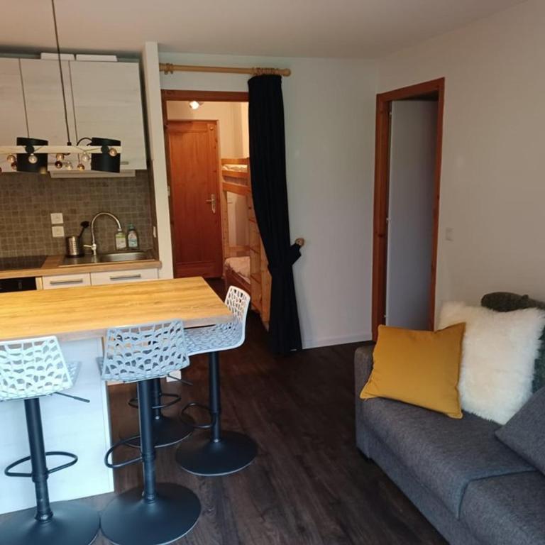 Appartement 2 pièces avec balcon, 4 couchages et parking - Appartement 1 Chambre - 2