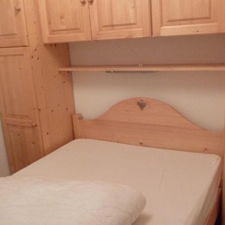 Location 3 pièces cabine - Animaux admis, parking - Au pied des pistes à St Jean d'Aulps - Appartement 2 Chambres - 8